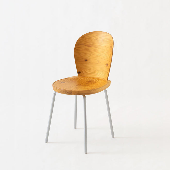 チェア（Piave）/スギ（圧縮板目材 節入り）