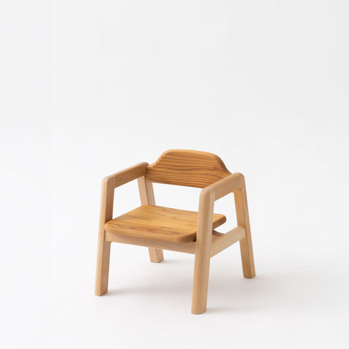 キッズスタッキングチェア（0-1歳児用）/スギ（圧縮板目材 節入り）